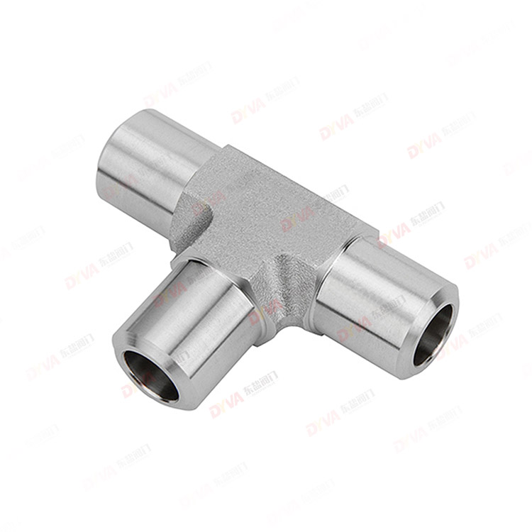 对焊三通