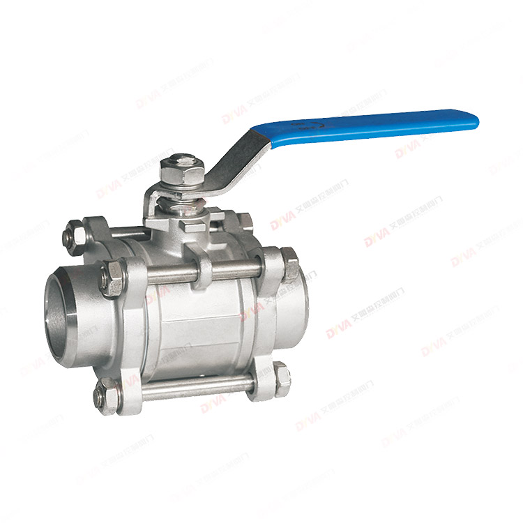 Three piece butt welded ball valve